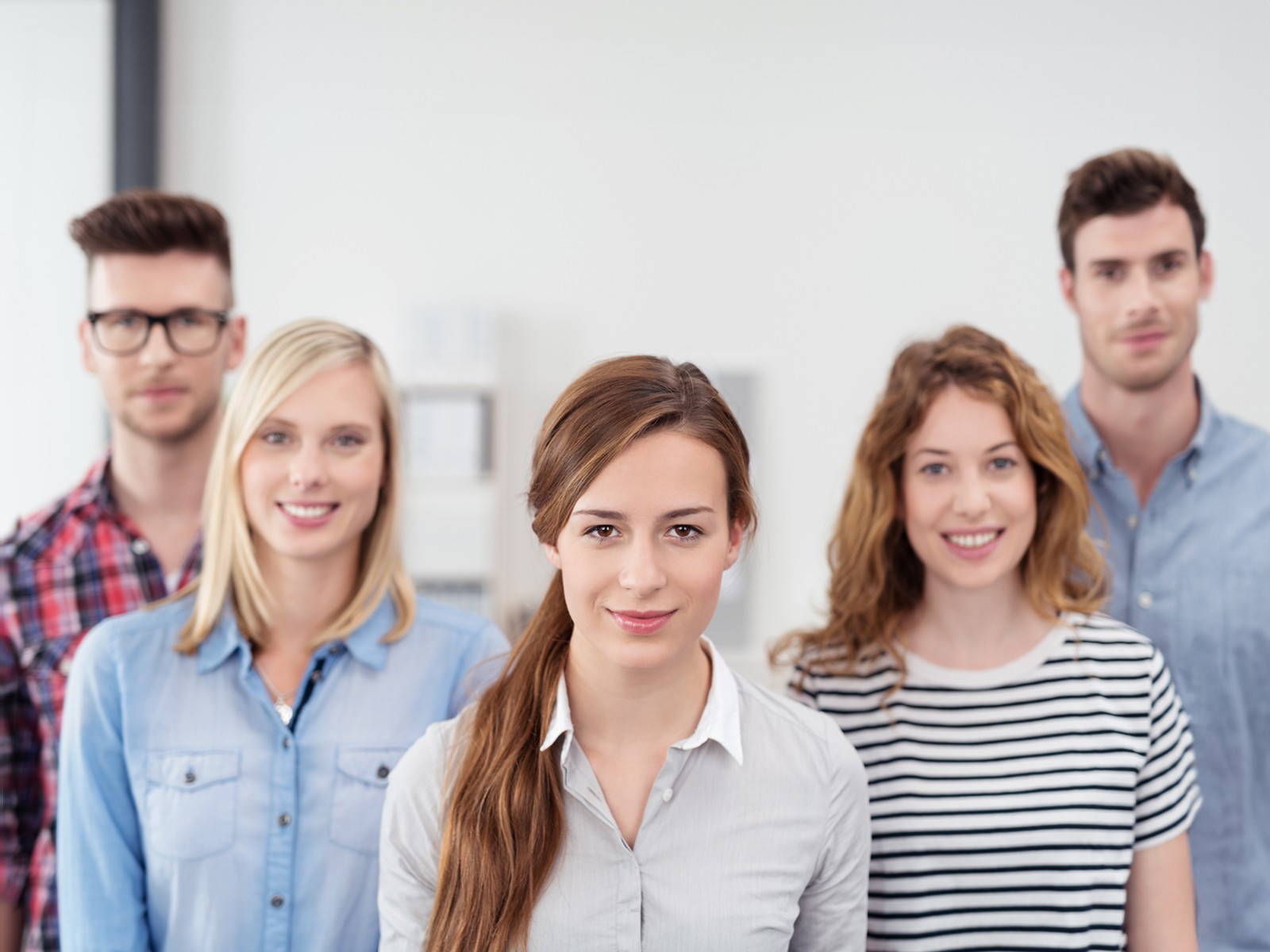 Bild mit jungen Menschen. Genutzt für das Seminar Fit in die Ausbildung.